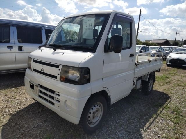 10164 Mitsubishi Minicab truck U62T 2011 г. (LUM Tokyo Nyusatsu)